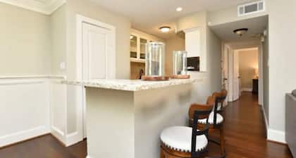 PRIVATE CONDO NEAR DOWNTOWN