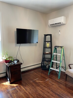 Interior - Historic downtown flat (Owatonna)