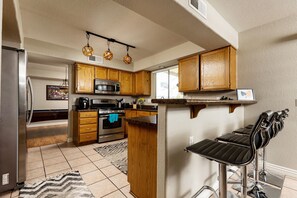 Refrigerador, microondas, horno y lavavajillas 