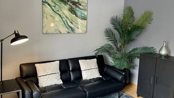 Een smart-tv en een open haard