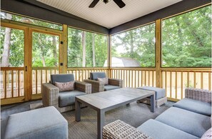 Property grounds - Historic Oakwood Hideaway  (Raleigh)