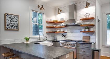 Historic Oakwood Hideaway