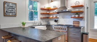 Historic Oakwood Hideaway 