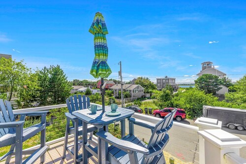 Plovers Nest: Stay in the Heart of Newburyport During Yankee Homecoming Festivities!