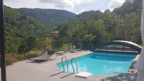 Outdoor pool - The Olive House (Saint-Christol)