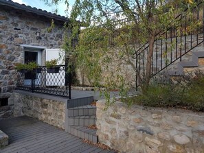 Exterior - The Olive House (Saint-Christol)