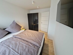 3 habitaciones, escritorio, cuna de viaje y wifi 