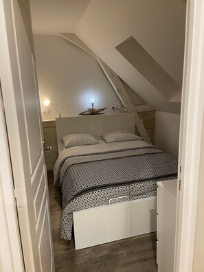 2 chambres, Wi-Fi gratuit, draps fournis