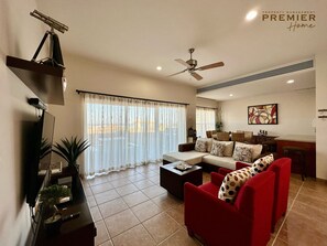 Smart TV - "Sunset Home" w/ Golf Cart & Beach Club Access (La Paz)