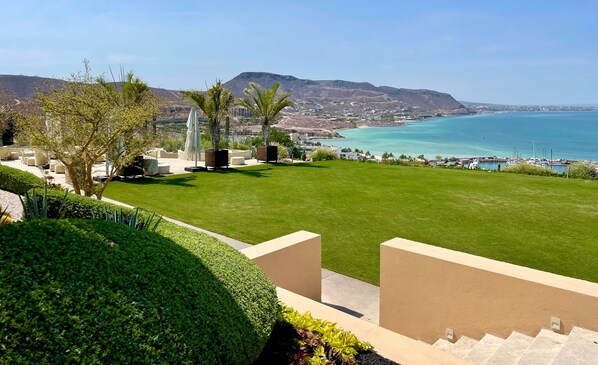 Property grounds - "Sunset Home" w/ Golf Cart & Beach Club Access (La Paz)