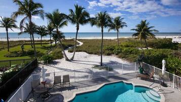 House, 4 Bedrooms | Pool