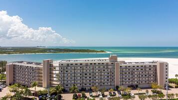 Condo, 2 Bedrooms | Exterior