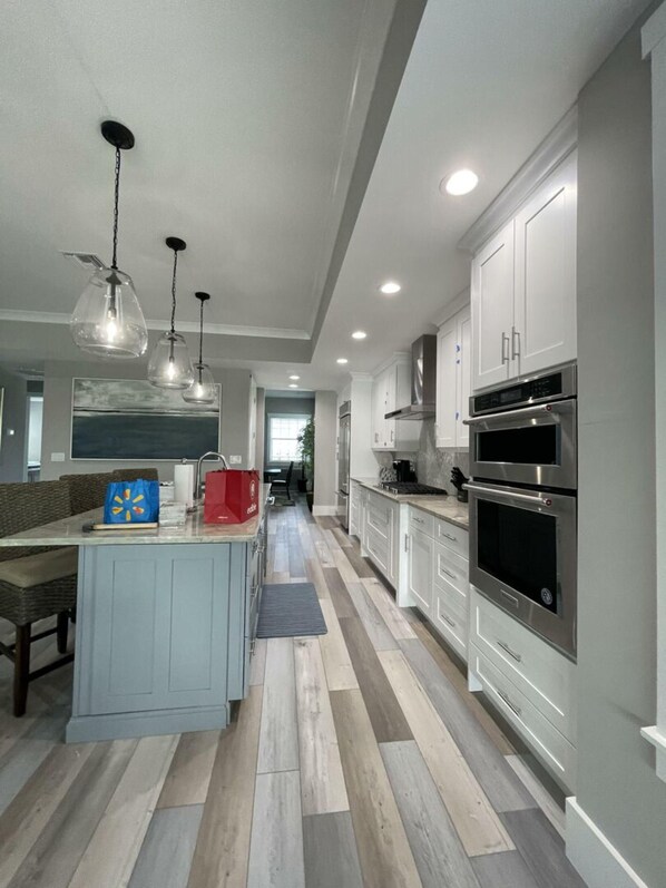House, 5 Bedrooms | Private kitchen