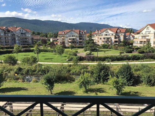 Charming studio 8 in the heart of Divonne Les Bains, near lake, mountain views