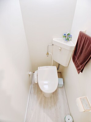 Apartment, Non Smoking | Bathroom