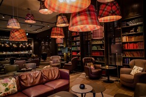Bar (on property) - Motel One Manchester St. Peter's Square (Manchester)