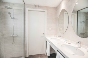 Apartamento loft con cocina | Bathroom
