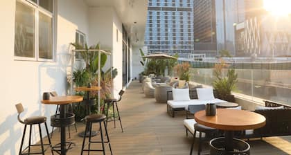 Moxy Shenzhen North Station