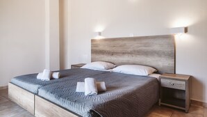 Room - Atlantis EDM Complex (Corfu)