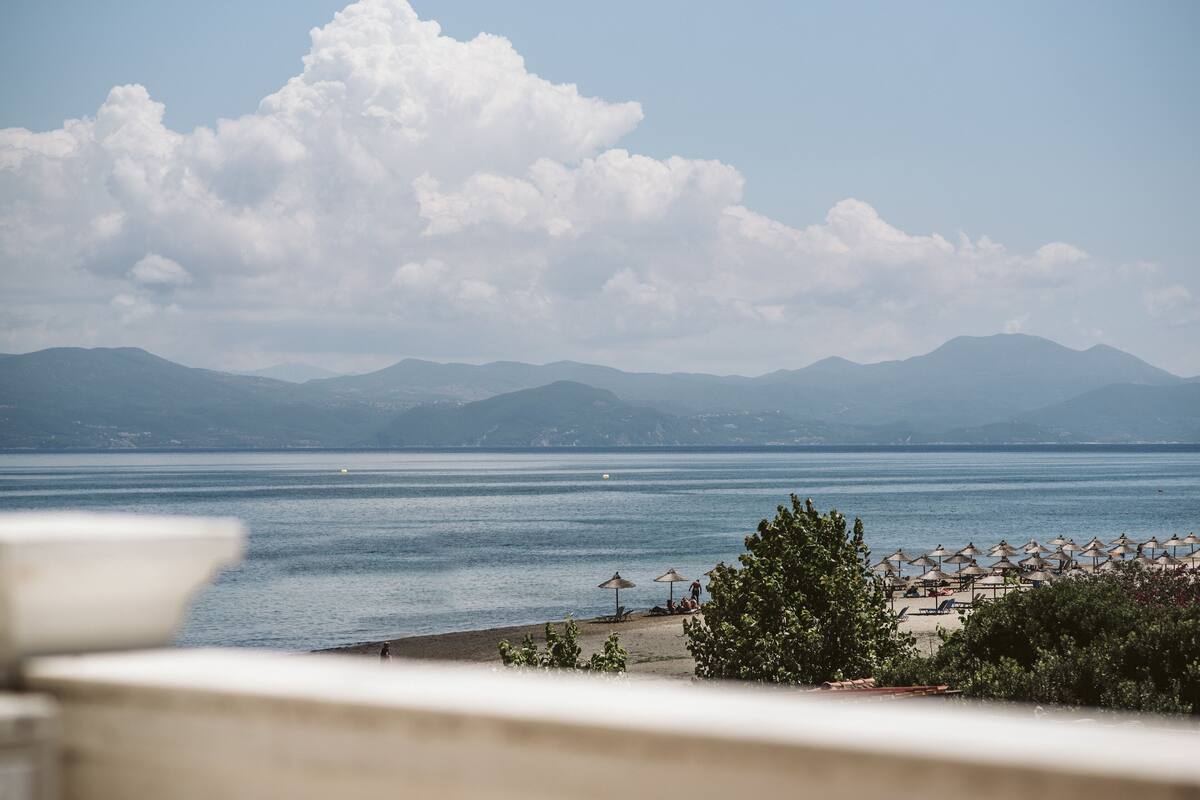 Twin Room, Sea View | Iron/ironing board (on request), WiFi (free)