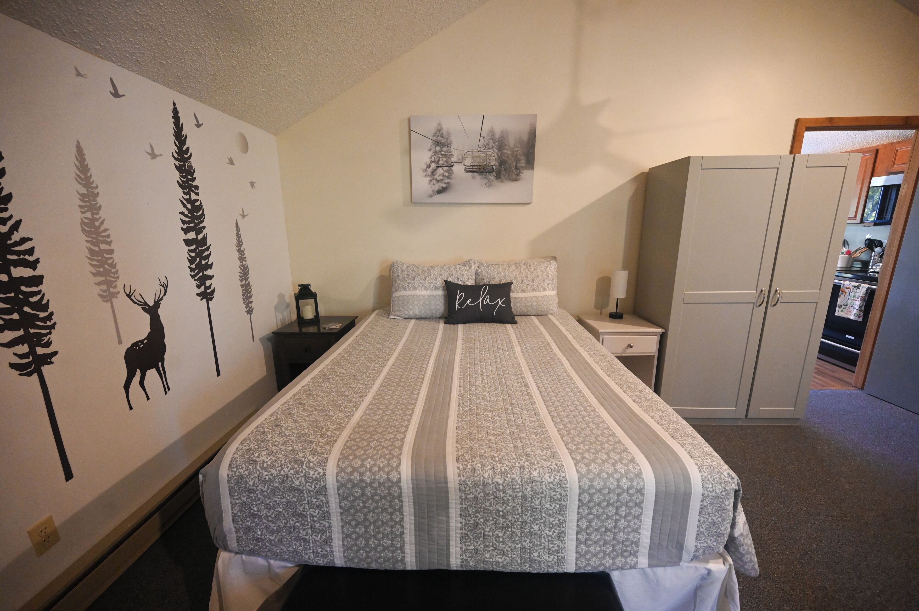 1 bedroom, desk, free WiFi, bed sheets