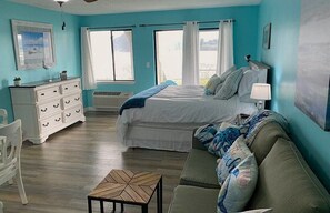 Fer et planche à repasser, Wi-Fi gratuit, draps fournis