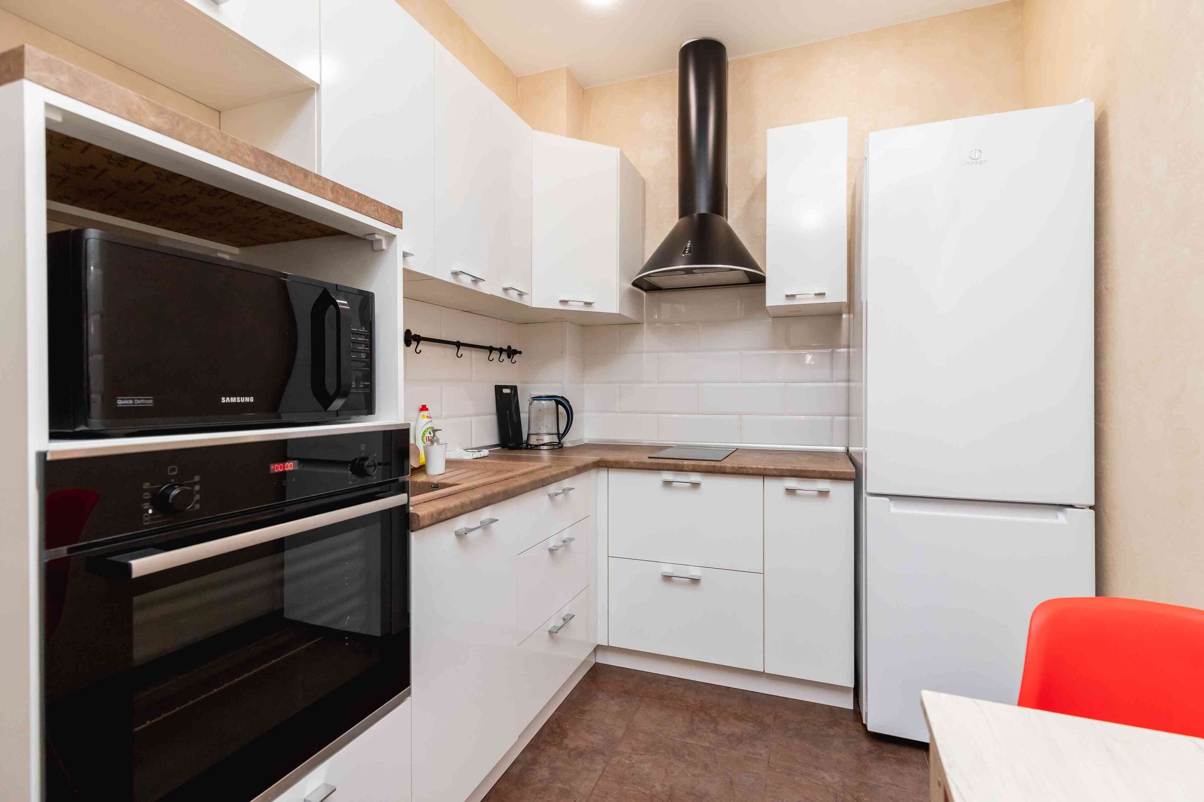 Apartment | Eigene Küche | Kühlschrank, Mikrowelle, Herdplatte, Hochstuhl