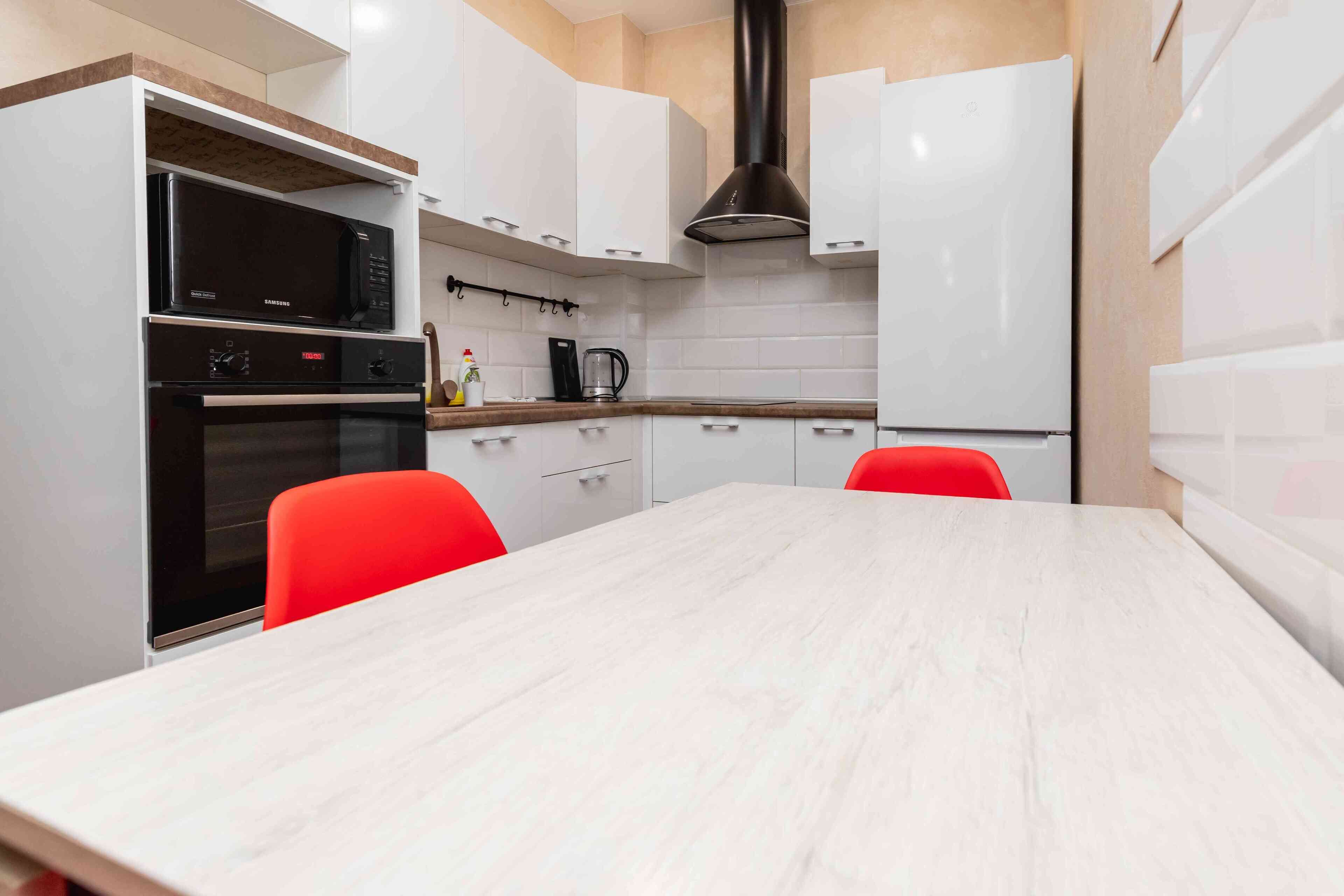 Apartment | Eigene Küche | Kühlschrank, Mikrowelle, Herdplatte, Hochstuhl