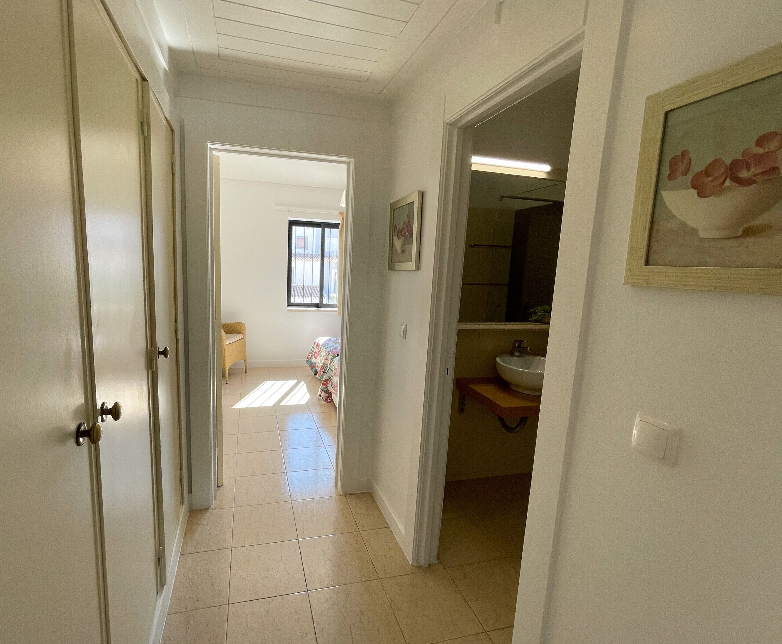 1 camera, una cassaforte in camera, ferro/asse da stiro, Wi-Fi gratuito