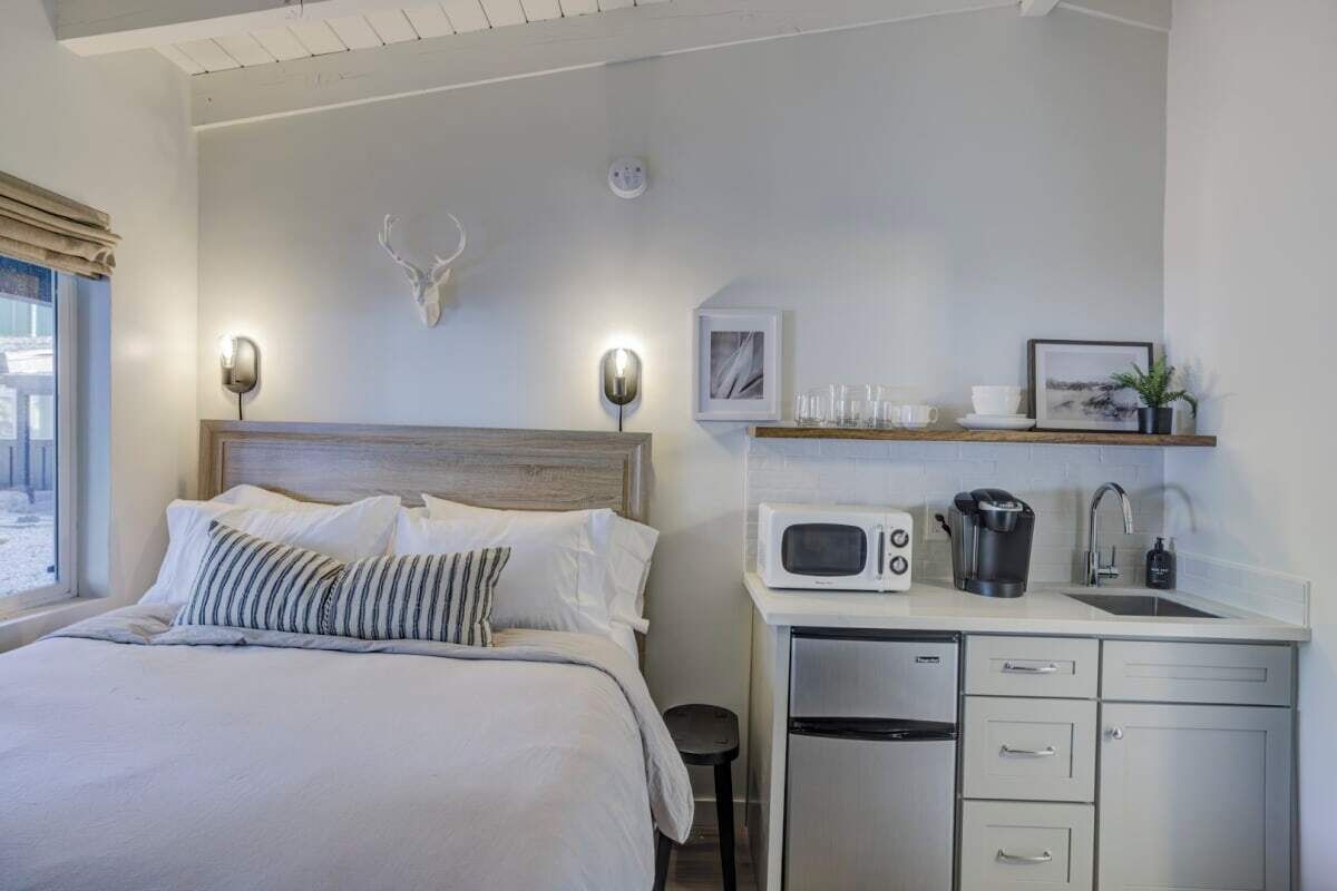 熨斗/熨衫板、可攜式嬰兒床、免費 Wi-Fi、床單