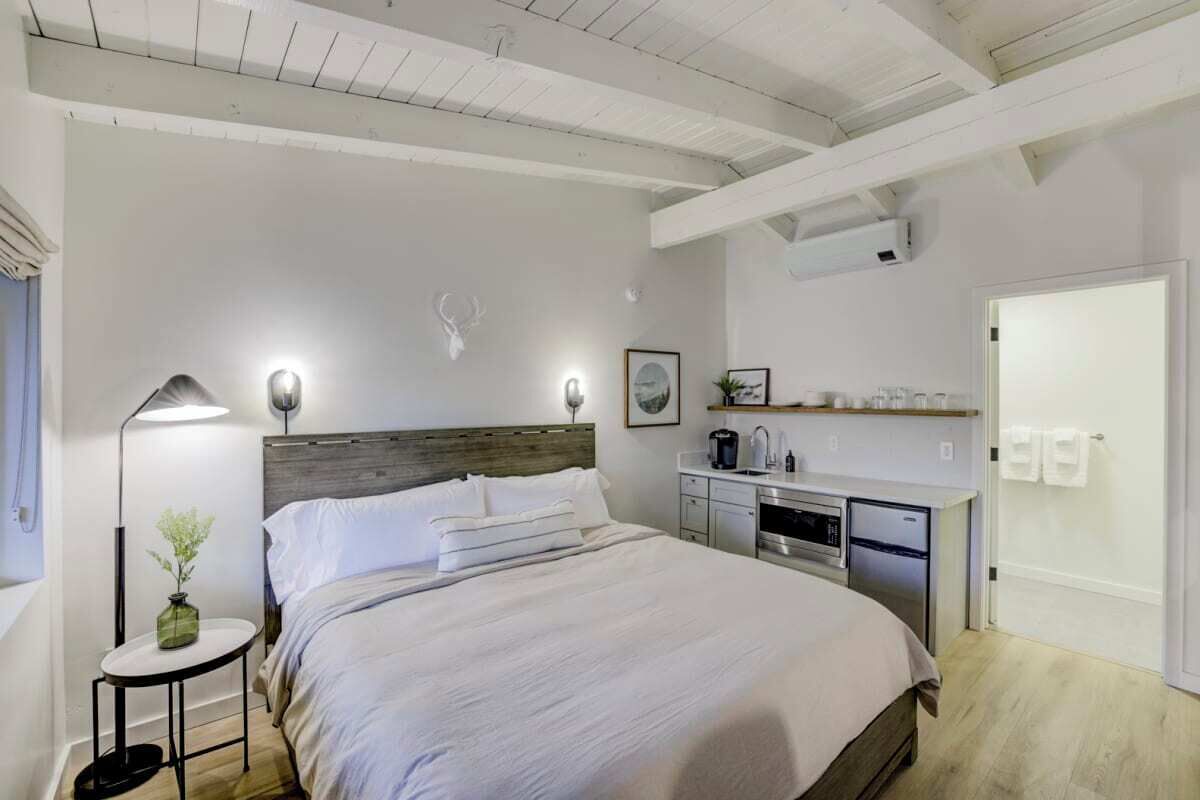 書桌、熨斗/熨衫板、可攜式嬰兒床、免費 Wi-Fi