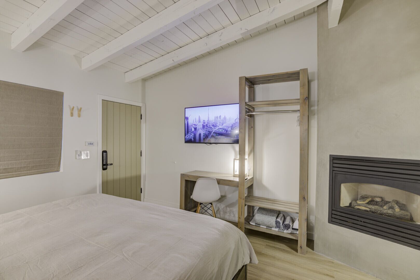 Skrivebord, strygejern/strygebræt, weekendseng, gratis Wi-Fi