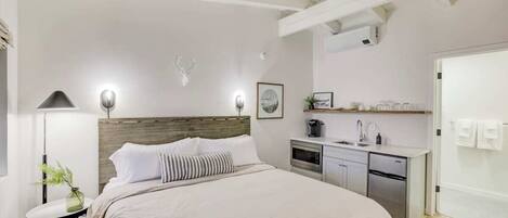 Desk, iron/ironing board, travel cot, free WiFi