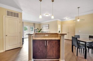 Interior - The Suite Escape (Charlotte)