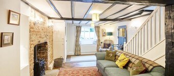 Host & Stay | Willow Cottage