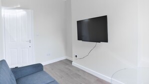 Unclassified image, 2 of 13, button - Studio & One Bedroom Apartment in Euston (London)