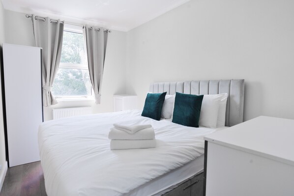 Economy Apartment, 1 Bedroom, Private Bathroom, Courtyard View | 1 bedroom, in-room safe, individually furnished, blackout drapes