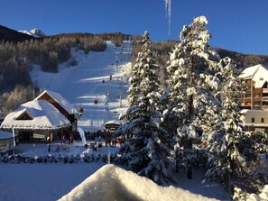 Snow and ski sports
