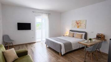 1 camera, Wi-Fi gratuito, lenzuola