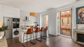 Fridge, microwave, oven, dishwasher