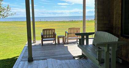 South Shore Bliss- Bright, Spacious Oceanfront Retreat with Private Golf Green