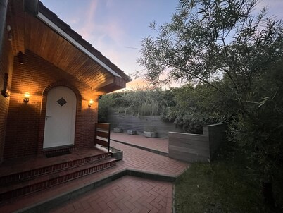 Haus Amrum - Located east village on the dunes: FeWo3 *look, book, experience*