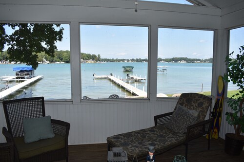 Nautical 5 Bedroom 5 Bathroom Home on Diamond Lake