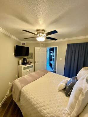 1 bedroom, iron/ironing board, free WiFi, bed sheets