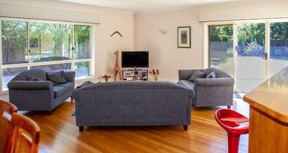 `Lochnagar Barossa` - 3 En-suites - Walking distance to wineries