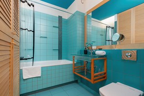 アパートメント 1 ベッドルーム バルコニー | バスルーム | タオル