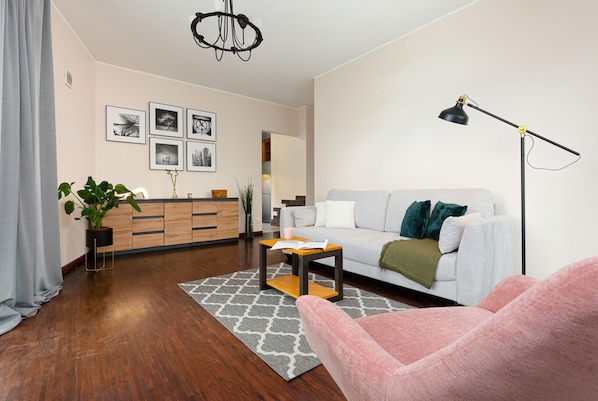Apartamento, 1 quarto, sacada | Sala de estar