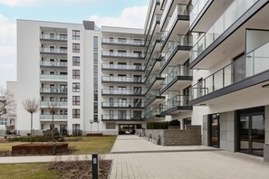 Exterior - Apartments Cybernetyki Warsaw by Renters (Warsaw)