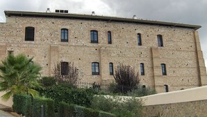 Exterior - HOTEL ESCUELA CONVENTO STO DOMINGO (Archidona)