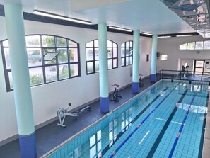 Indoor pool, outdoor pool - The Island Club by Smart City Stays (Cape Town)